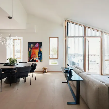 Fully Serviced With Spectacular Views Towards The Munch Museum * Oslo