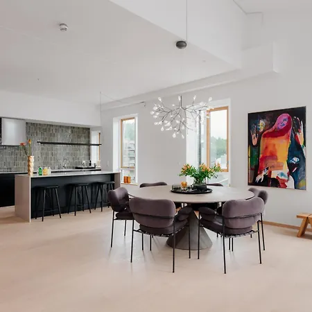 Fully Serviced With Spectacular Views Towards The Munch Museum * Oslo